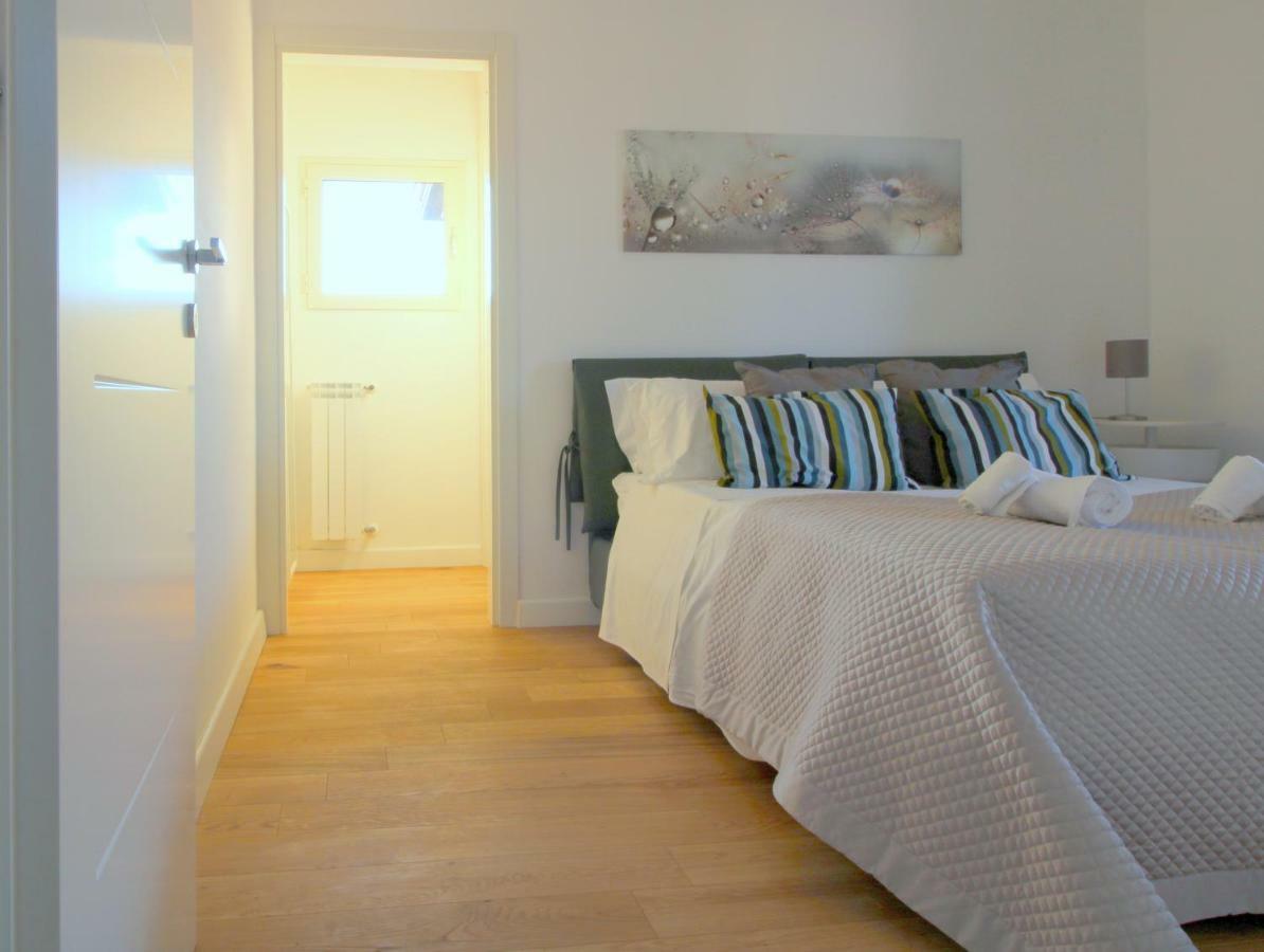 Suite Delicia Apartment - Appartamento Con Terrazza ナポリ エクステリア 写真